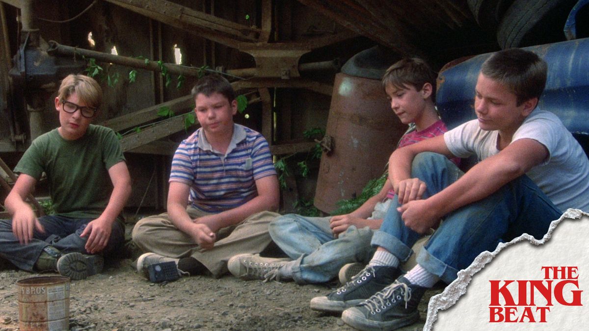 River Phoenix as Chris Chambers, Wil Wheaton as Gordie Lachance, Jerry O&#039;Connell as Vern Tessio, and Corey Feldman as Teddy Duchamp in Stand By Me The King Beat