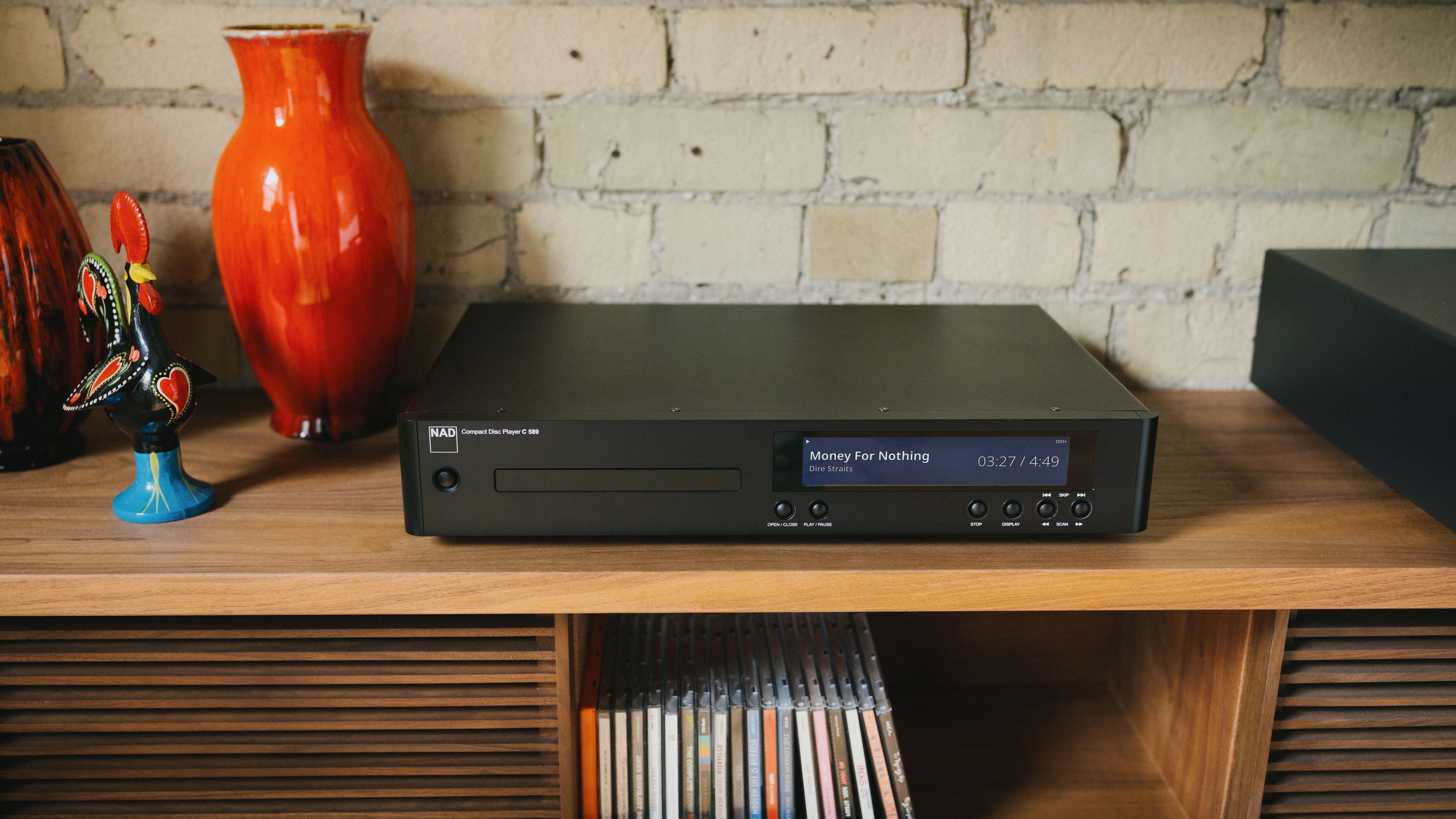 NAD C 589 CD player
