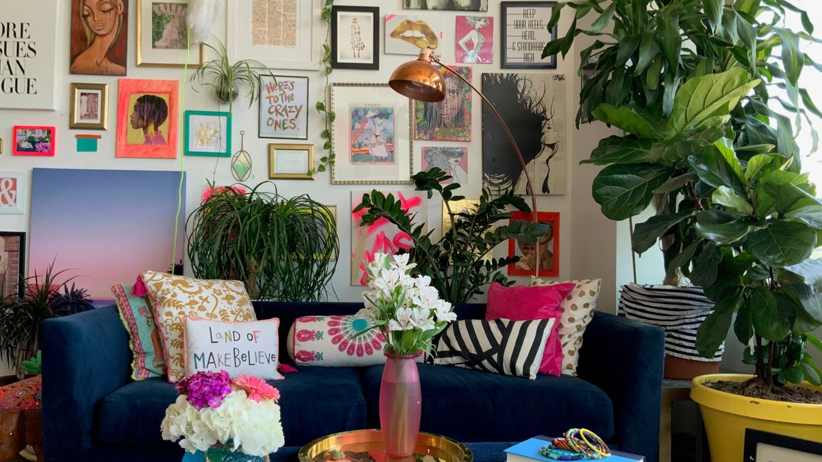 4 alarming signs you’ve overdone it with maximalism |