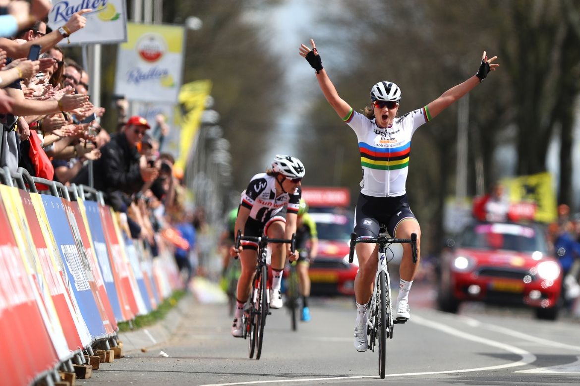 Chantal Blaak (Boels Dolmans) wins the Amstel Gold Race