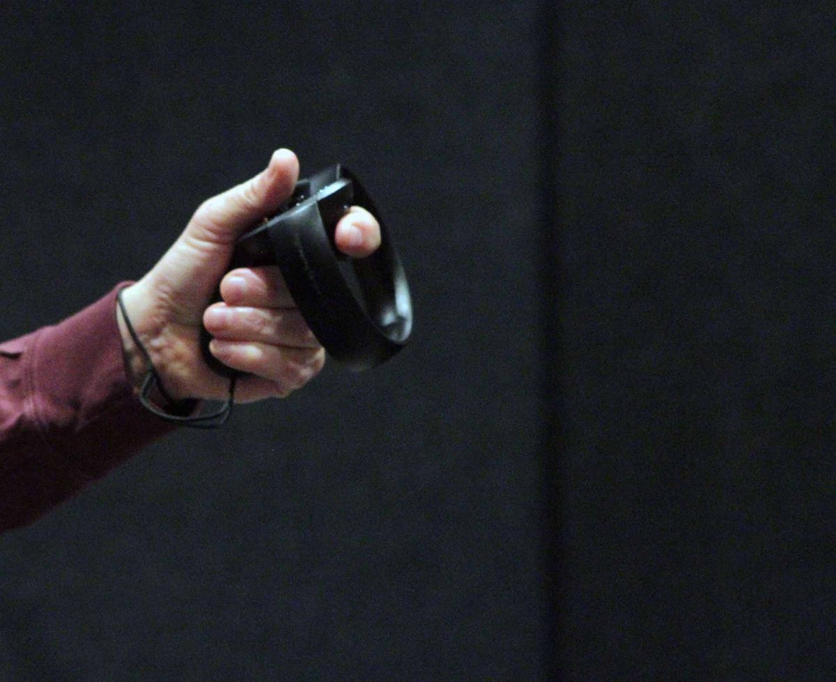 Oculus Touch Controllers: The Good And The Bad | Tom's Hardware