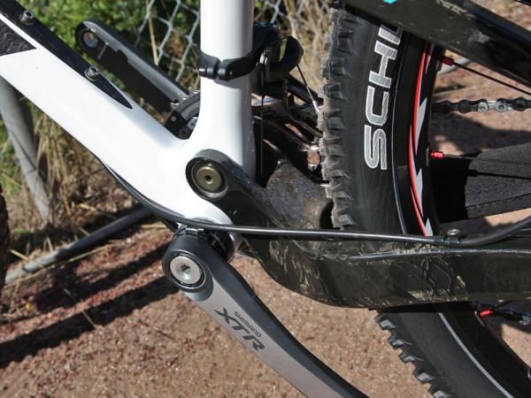 Yeti sticks with its tried-and-true single pivot design on the new ASR-5C.