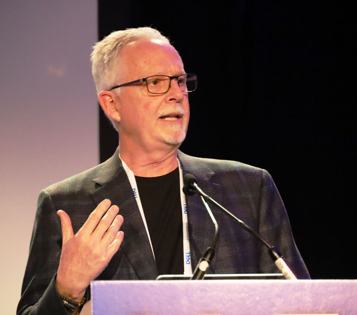 Avid's Outgoing CEO Warns of 'Disastrous Times' for M&E - Vimarsana News