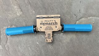 Peaty's Monarch grip in blue