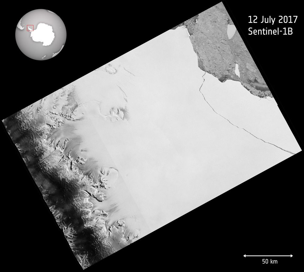 The European Space Agency&#039;s Copernicus Sentinel-1 mission detected the huge chunk of ice that broke off Antarctica&#039;s Larsen C ice shelf on July 12, 2017. 