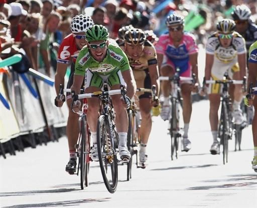 Mark Cavendish (HTC-Columbia) bunny hops over the line