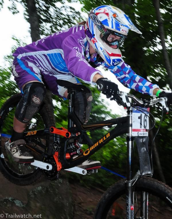 Jacqueline Harmony hitting a big drop