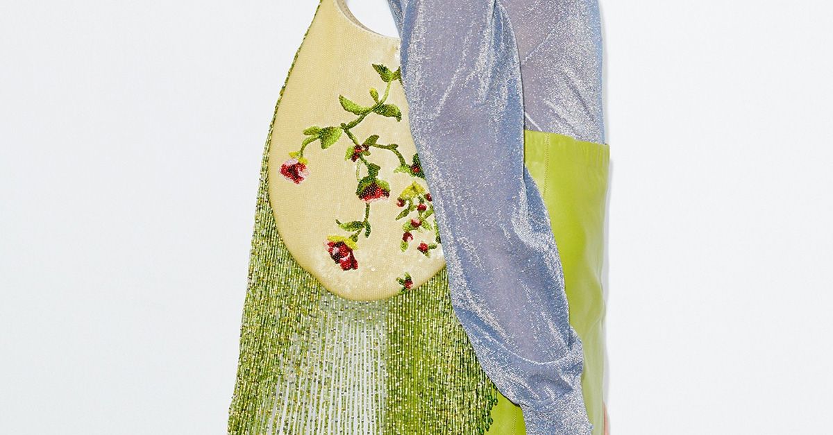 Everybody on TikTok Is Obsessed With This Tory Burch Bag