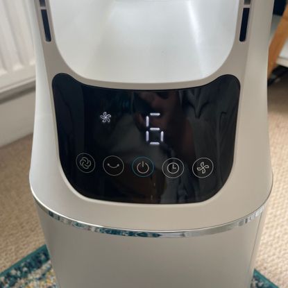 Russell Hobbs Bladeless Tower Fan RHBLF01