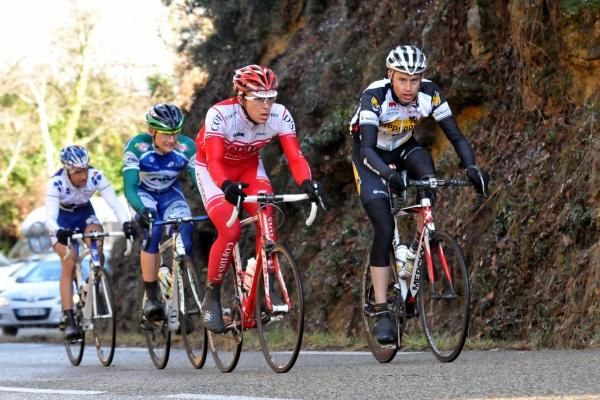 In the break Sander Armee (Bel) Topsport Vlaanderen-Mercator leads Christophe Kern (Cofidis Le Credit En Ligne), Fabrice Jeandesboz (Saur - Sojasun) and Sandy Casar (Francaise Des Jeux).