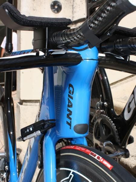 The AeroDrive front end includes the head tube, upper stem, lower stem, and integrated base bar.