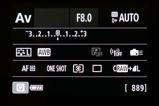 Settings screen of Canon camera in aperture priority mode