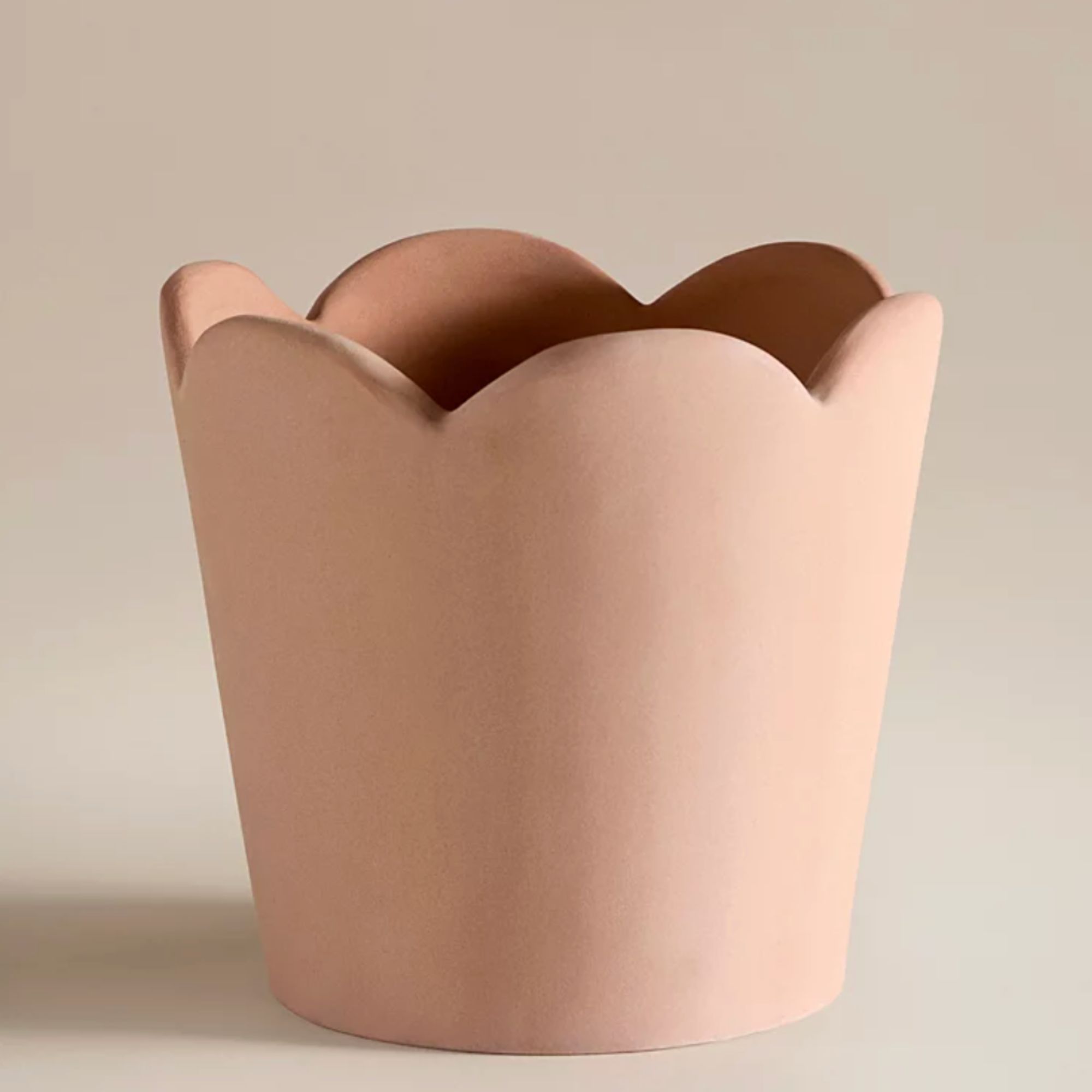 George Home, Coral Ceramic Scalloped Planter