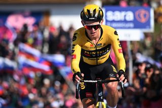 Stage 3 - Coppi e Bartali: Koen Bouwman takes breakaway win on stage 3