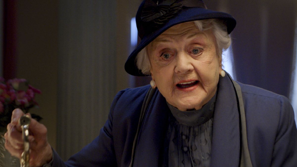 Every Glass Onion A Knives Out Mystery cameo, listed and explained