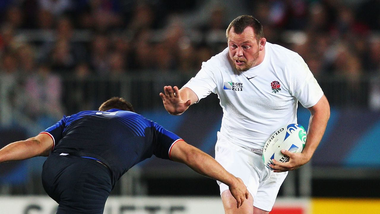 Steve Thompson in action for England against France