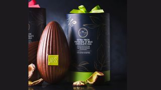 Collection Extra Thick Pistachio & Milk Chocolate Egg, M&S