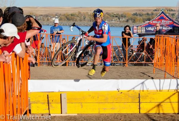 Tim Johnson (Cannondale-cyclocrossworld.com) leaving Wells behind