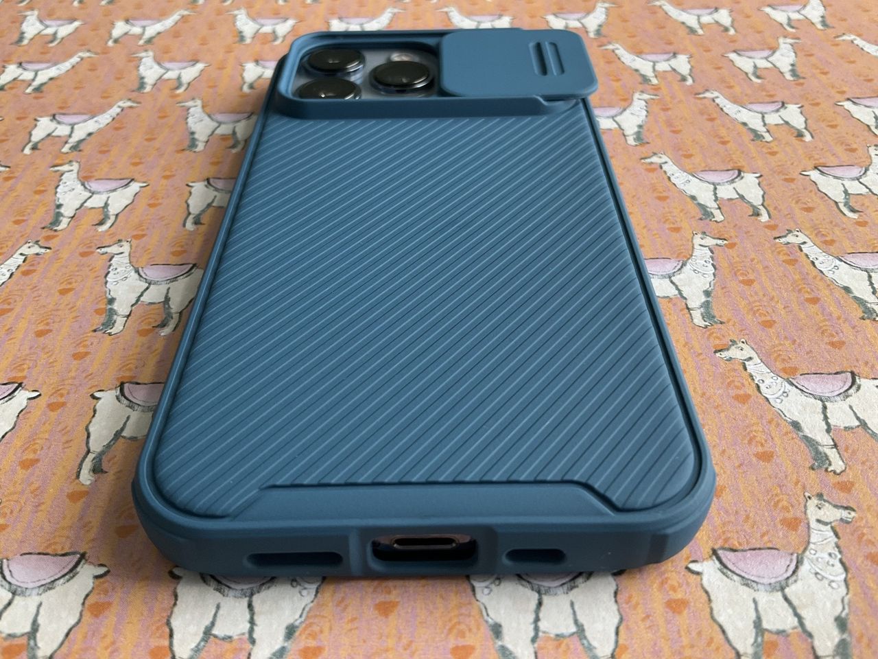 Nillkin Camshield Pro Iphone Case Lifestyle Bottom View