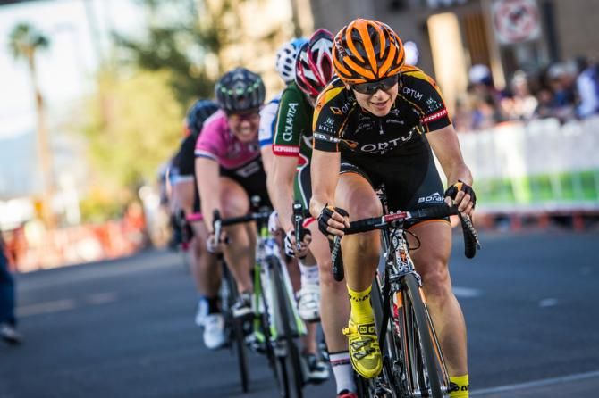 Lauren Hall (Optum) leads a group after lapping them.