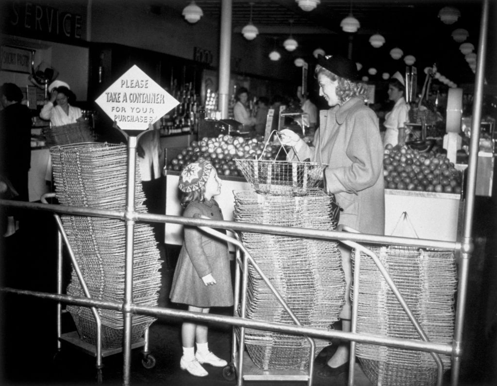 London&#039;s first &#039;help-yourself&#039; supermarket store at Wood Green