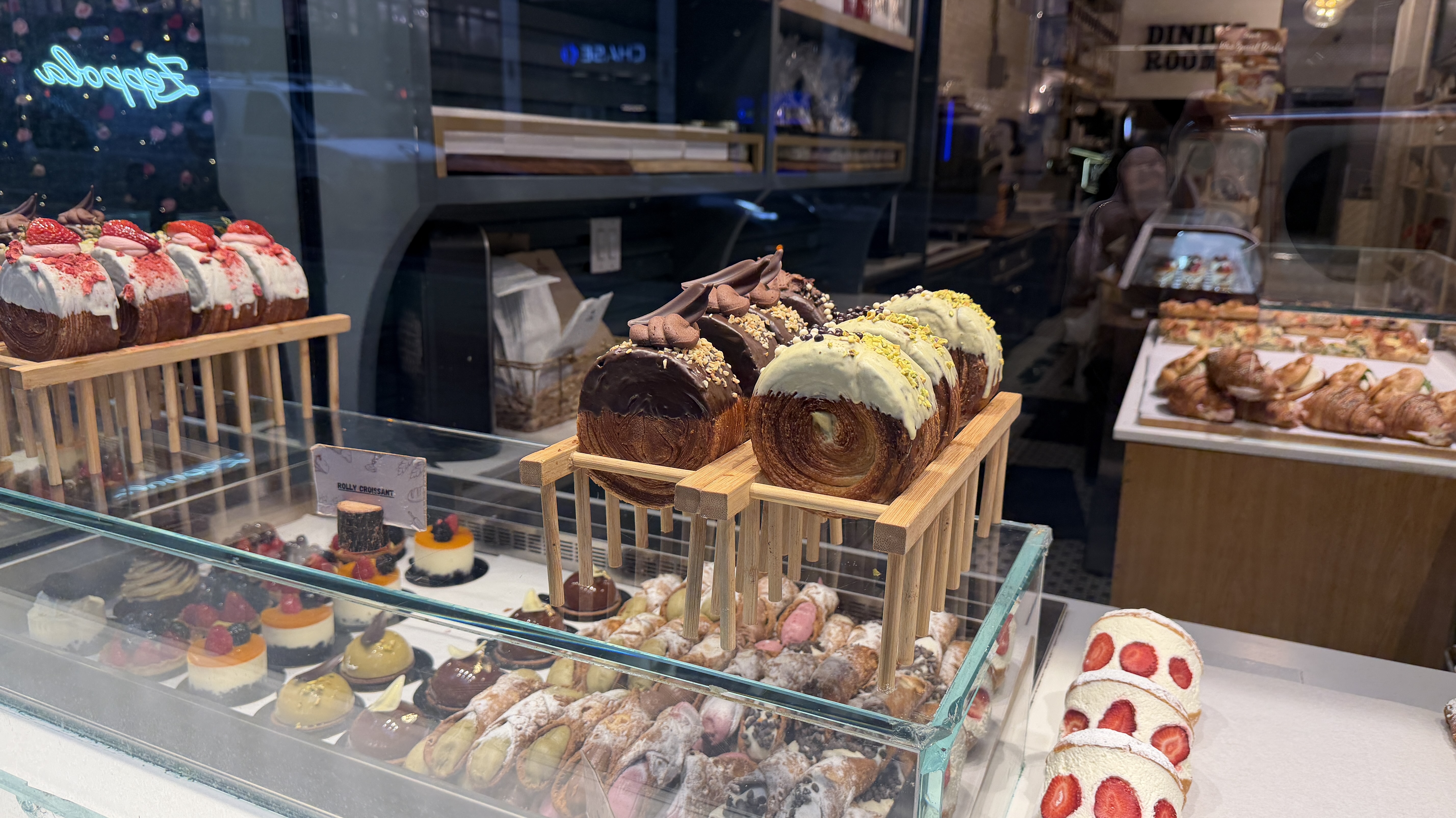 iPhone 3GS vs iPhone 17 Pro Max