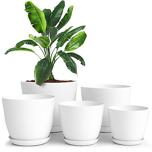 Utopia Home Plant Pots Indoor With Drainage Holes &amp;ndash; Set of 5 White Plastic Flower Pots (7/6.6/6/5.3/4.8 Inch) &amp;ndash; Modern Planters for Indoor Plants, Room &amp;amp; Office D&amp;eacute;cor, Great Stocking Stuffers