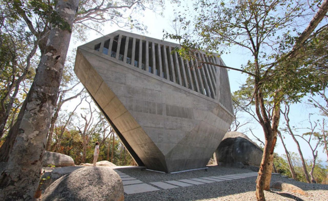 BNKR Arquitectura: Sunset Chapel, Acapulco, Mexico