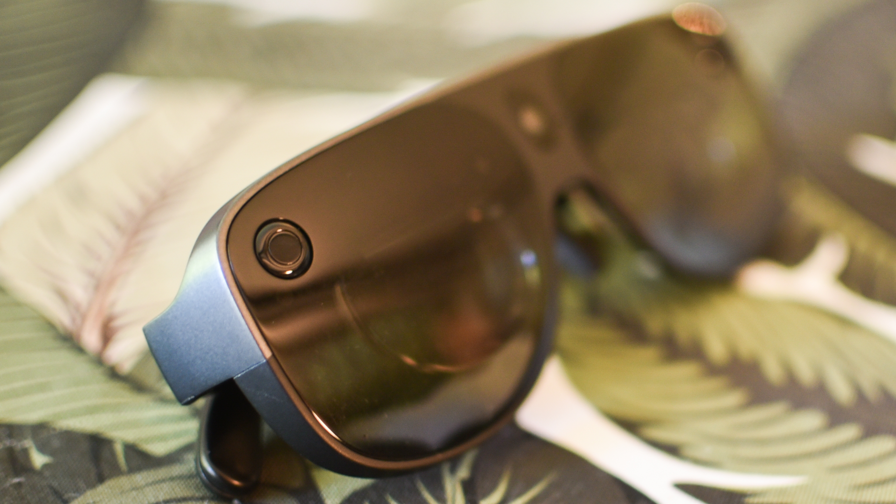 Qualcomm Snapdragon AR2 Gen 1 reference device glasses prototype
