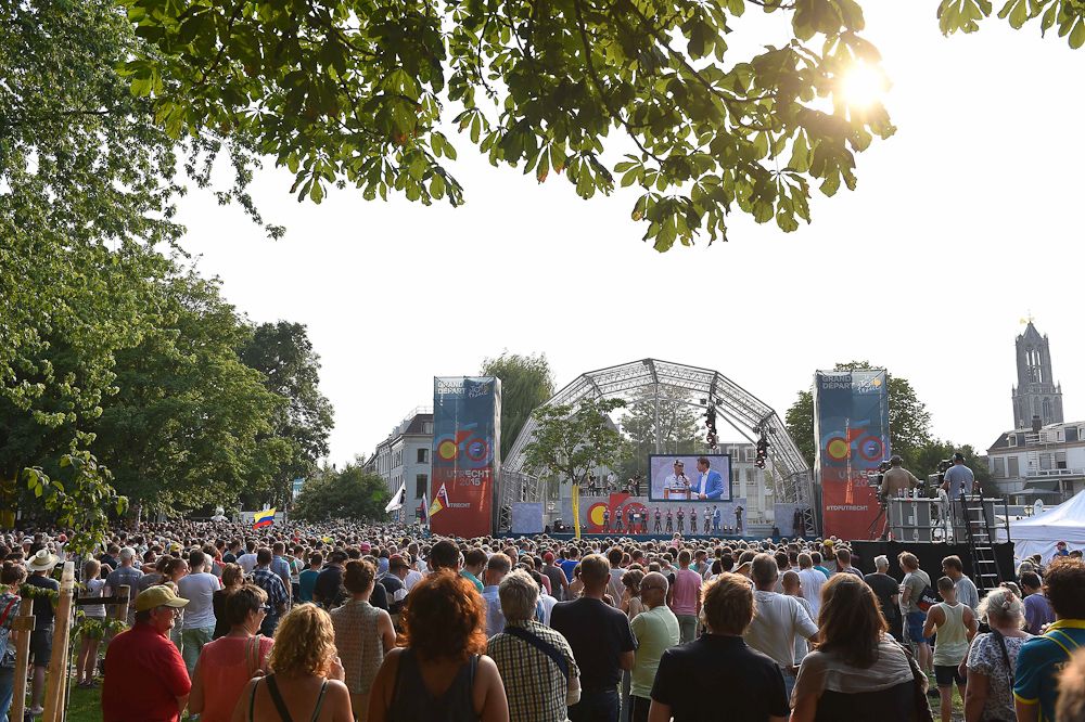 The crowd watches the 2015 Tour de France team presentation in Utrecht.