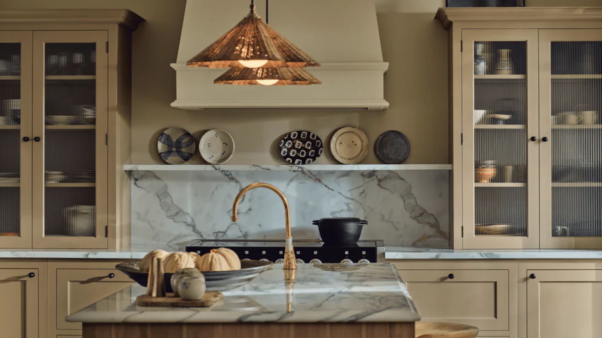 Neutral kitchen with rattan lighting