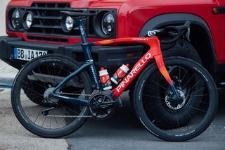 Image show Ineos' Pinarello Dogma F road bike