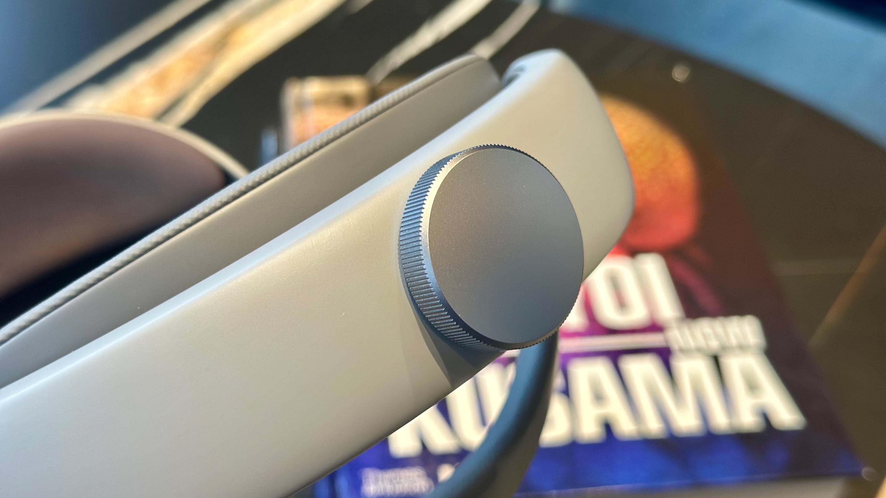 A photo of the Samsung Galaxy XR headset, focused in on the back adjustment knob.