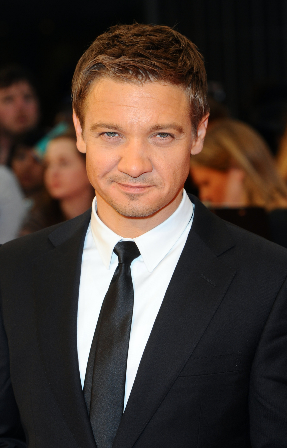 Jeremy Renner attends The Avengers premiere