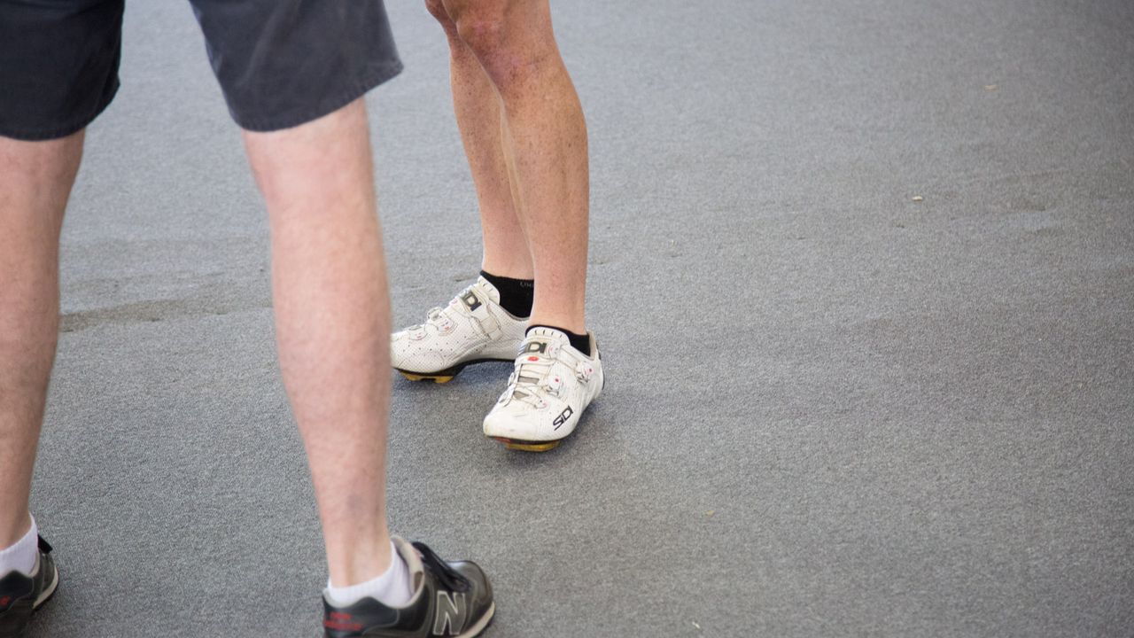 It seems Tyler Farrar forgot his socks