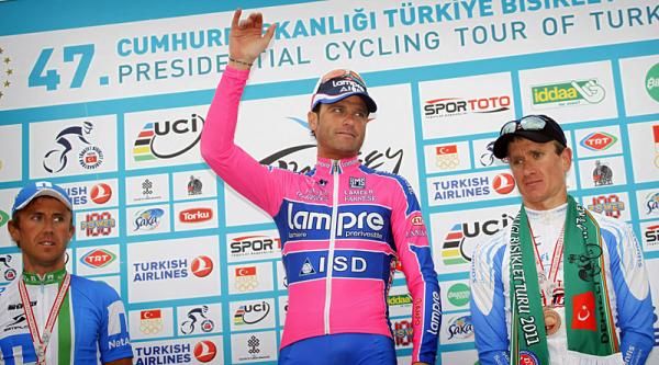 Stage four's top-3 finishers (l-r): Bartosz Huzarski (Netapp), Alessandro Petacchi (Lampre-ISD) and Alexander Efimkin (Team Type 1 - Sanofi Aventis)