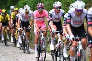 Isaac Del Toro in the maglia rosa on stage 15 at the Giro d'Italia
