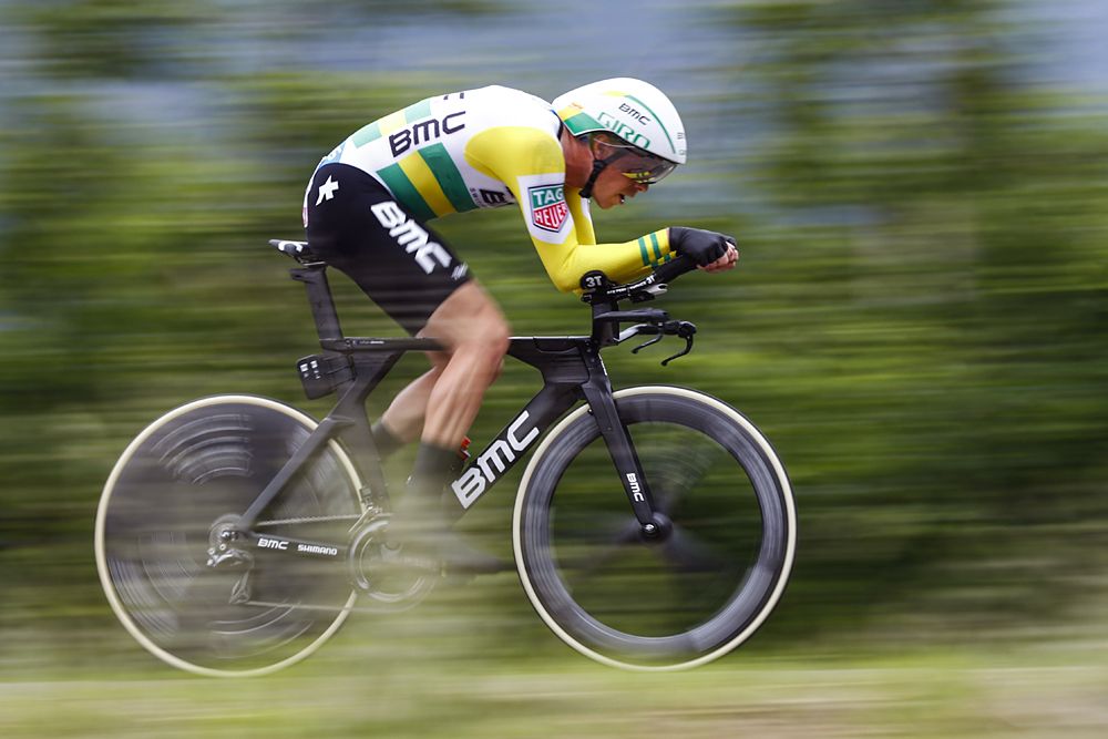 Rohan Dennis wins the stage 16 time trial at the Giro d'Italia