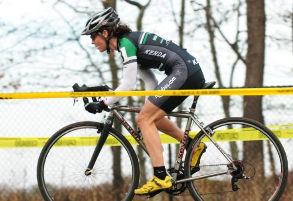 Mary McConneloug (Kenda-Seven-No Tubes) locked in a battle with the chasers
