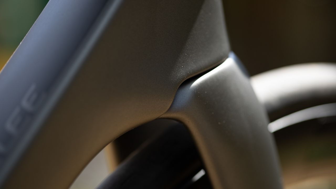 Enve Melee shaping behind fork
