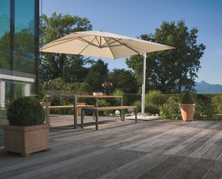 einrichten-design.de parasol over deck