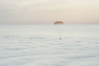 Expedition 46 lands in Kazakhstan