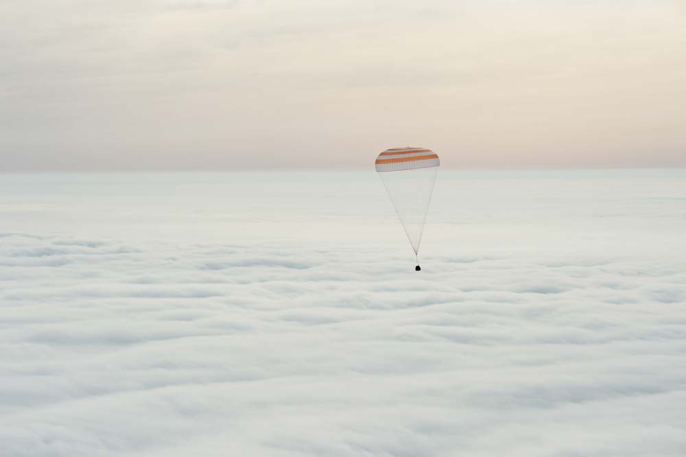 Expedition 46 lands in Kazakhstan