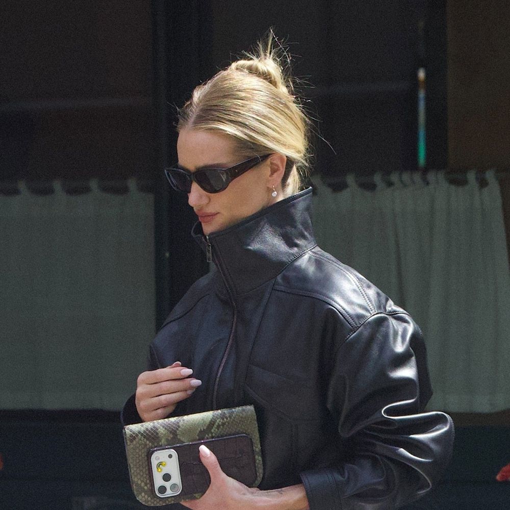 The Coolest Jeans Color to Wear With Sandals This Year Was Just Made Official