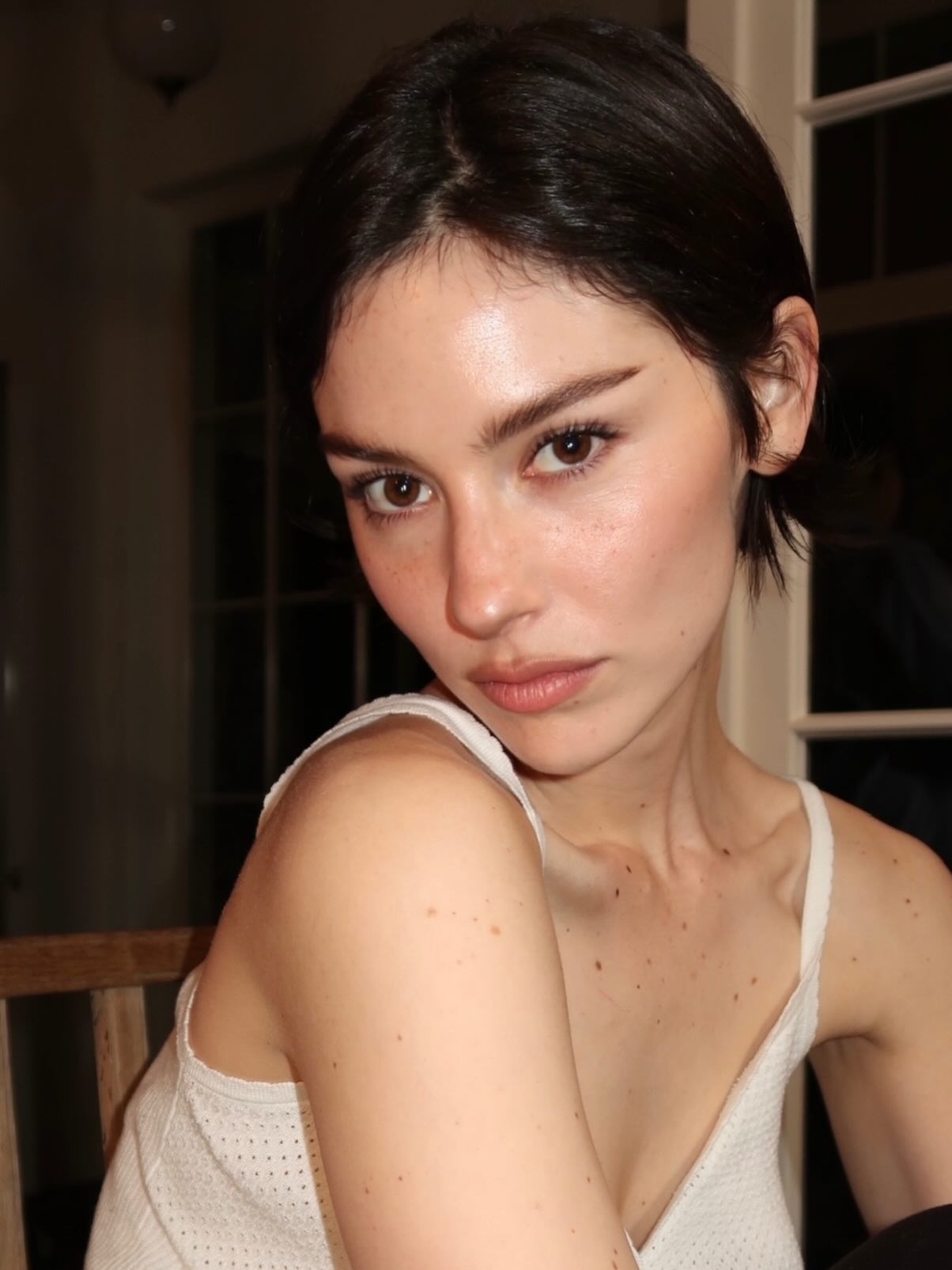 Gracie Abrams wearing a natural-looking dewy blush
