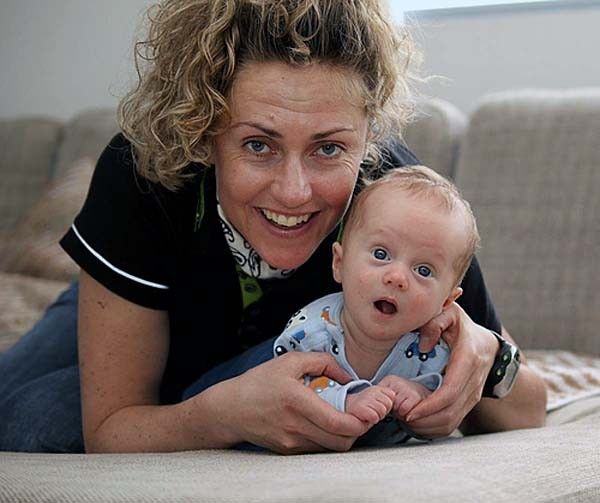 Gunn-Rita Dahle Flesjaa and her new son Bj&oslash;rnar