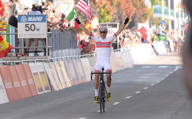 Sven Erik Bystrom (Norway) victory salute after winning the under-23 road race at Worlds