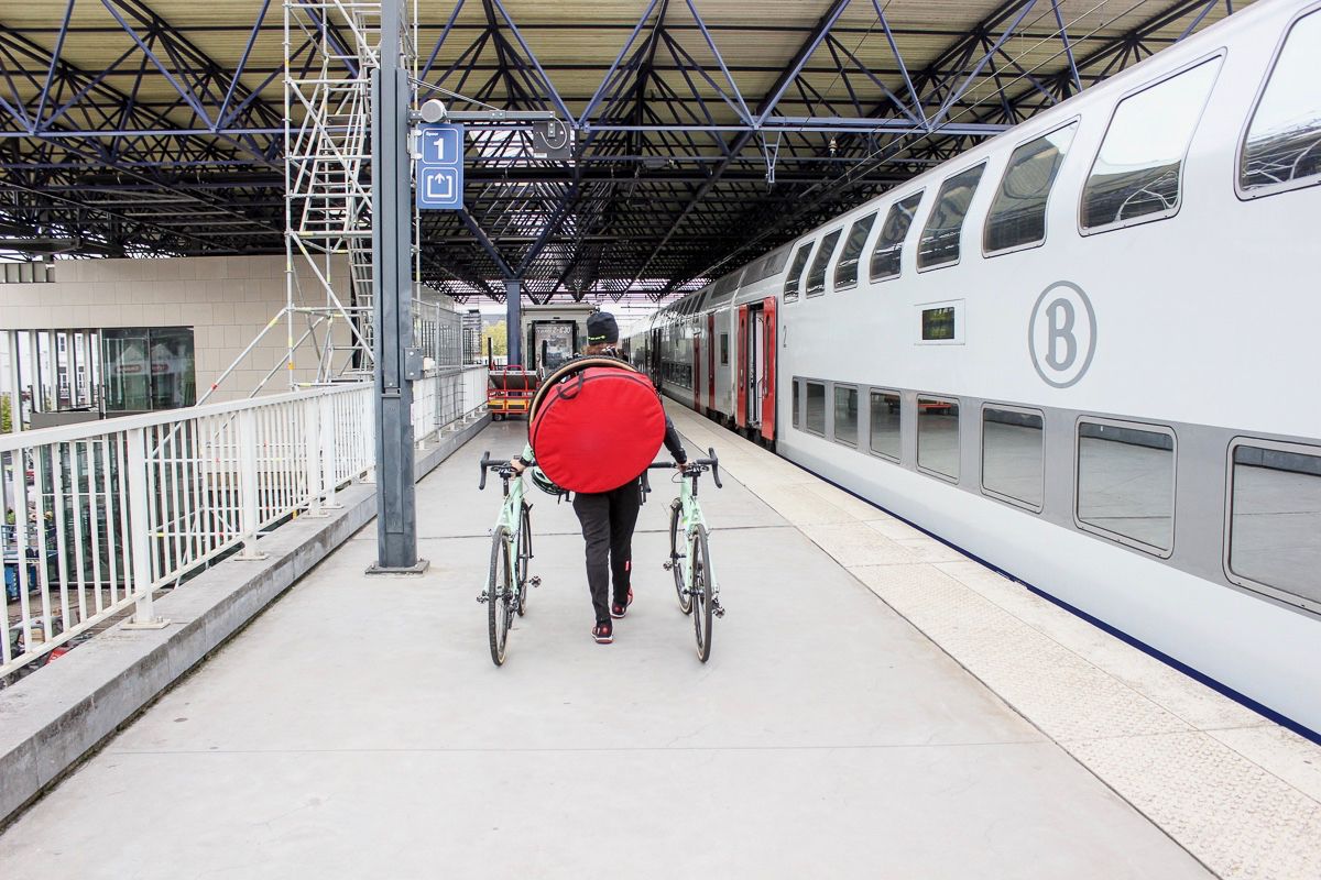 Andrew Juiliano - Taking the train, then riding to the races in Ardooie, Belgium