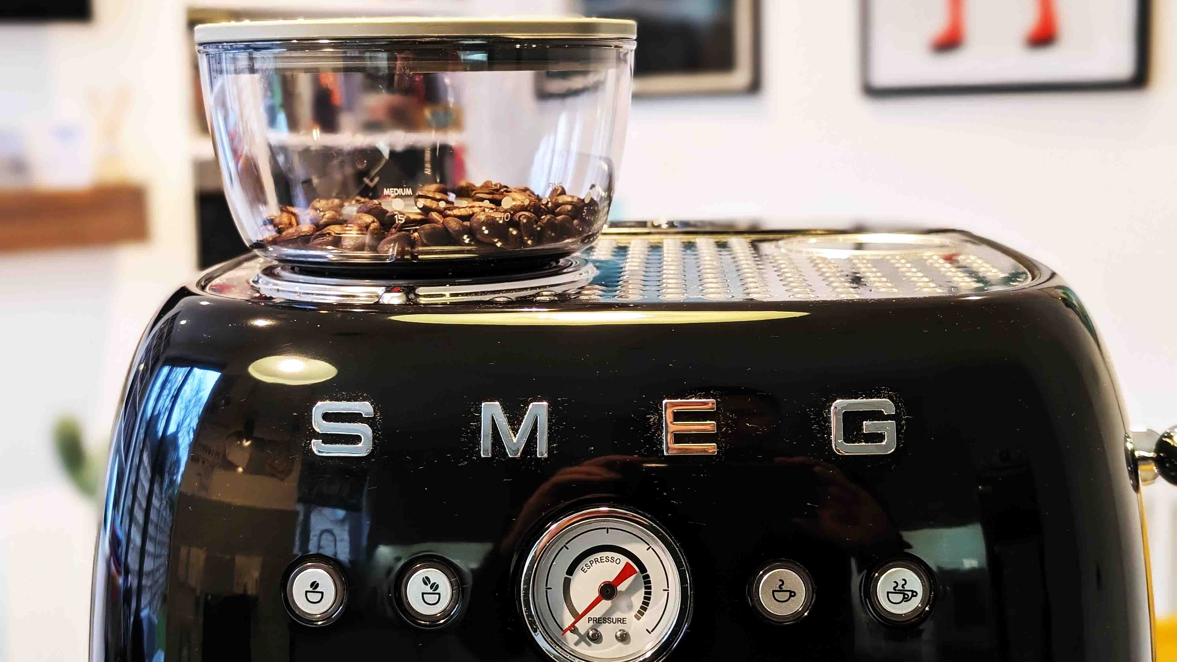 Smeg EGF03 Espresso Machine review
