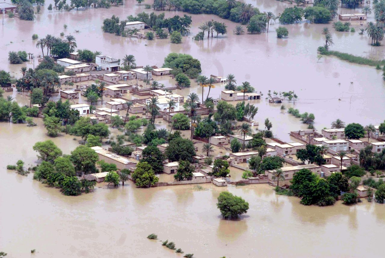 MULTAN: PAKISTAN: 24-August-2010: